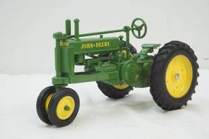 lot 104 image: John Deere model A tractor