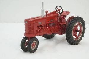 lot 113 image: Mc Cormick Farmall 300 tractor