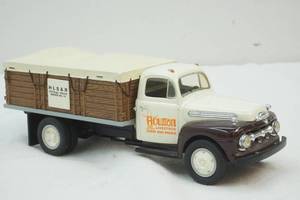 lot 125 image: Houston truck and trailer