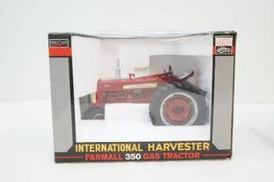 lot 151 image: International harvester Farmall