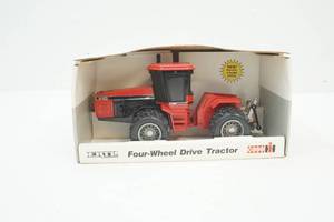 lot 154 image: Case International tractor