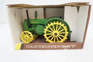 lot 157 image: John Deere 1953 tractor