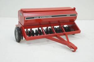 lot 191 image: Case International seeder