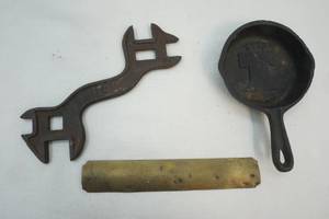 lot 242 image: vintage tools