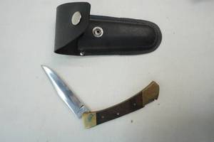 lot 244 image: Knife