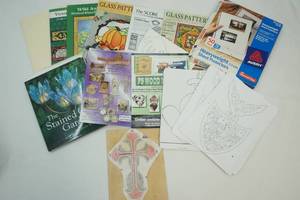 lot 269 image: Glass pattern booklets