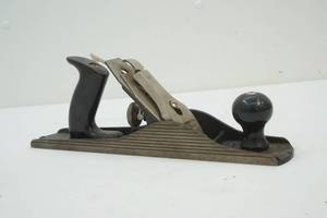 lot 344 image: Craftsman wood plane