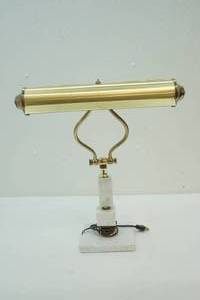 lot 353 image: Desk lamp