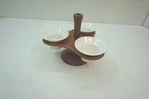 lot 354 image: Serving dish