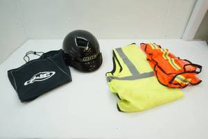 lot 370 image: HJC helmet