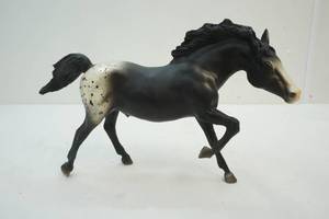 lot 410 image: Breyer Horse