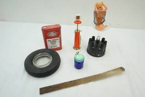lot 415 image: Collectibles