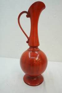 lot 416 image: Vintage Haeger pitcher vase