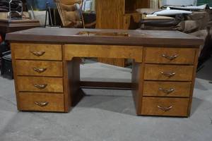 lot 482 image: Sewing cabinet