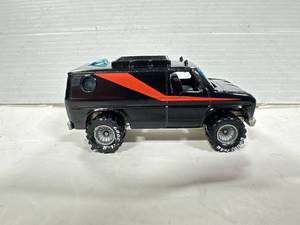 lot 61 image: Hot Wheels Real Riders Baja Breaker A-Team Van