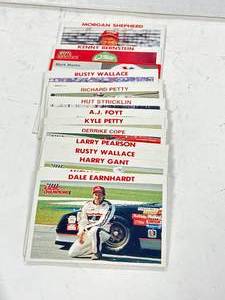 lot 83 image: Racing Champions Trading Cards