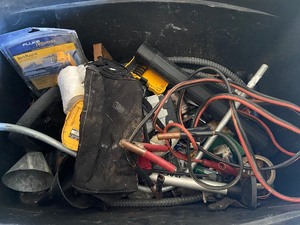 Miscellaneous Garage Items Tub
