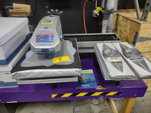 lot 5 image: Hotronix Dual Air Fusion IQ Heat Pr...