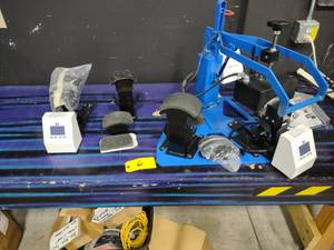 lot 6 image: Knight K7T Cap Press, Includes Adul...