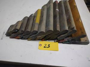 lot 23 image: (11) Squeegees...
