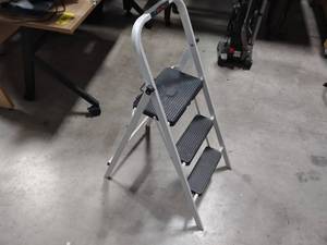 lot 123 image: Skinny Mini Folding Step Stool...