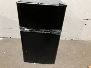 lot 103 image: 3.2 cu.ft. Freestanding Black Mini Fridge with Freezer