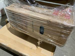 lot 140 image: Wholesale Pallet of Miscellaneous Items