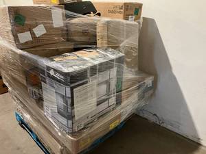 lot 141 image: Wholesale Pallet of Miscellaneous Items - Counter Stools, Ice Maker, Box Spring, Trampoline, etc...