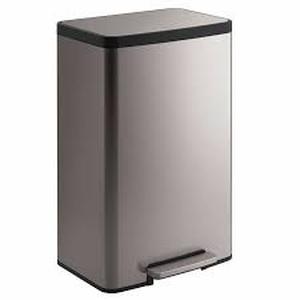 lot 23 image: Kohler 47L Step Trash Bin