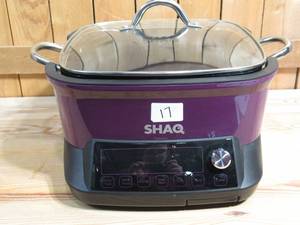 lot 17 image: SHAQ 1300W 18-in-1 Smart IQ Induction Cooking Station w Pan & Lid  Plum Purple