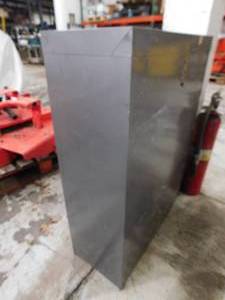 lot 12 image: Small Metal Nut and Bolt Cabinet