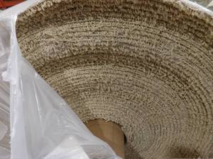 lot 23 image: Mohawk Tan Smartstrand 30 oz Carpet, 1572 Sq. Ft., roll is about 12 x 131