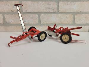 lot 320 image: TRU-SCALE Sickle Mower and 2-Bottom Plow