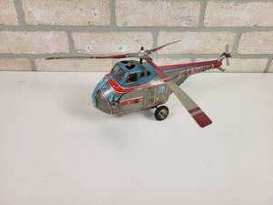 lot 329 image: Vintage Momoya Atlantic H-5 Helicopter Battery Operated Toy - WORKS - Made in Japan