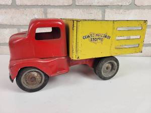 lot 335 image: 1953 TONKA Coast to Coast Stores Truck