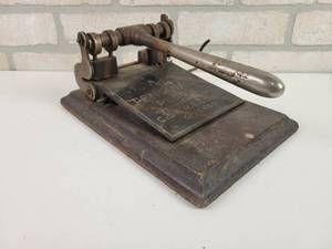 lot 356 image: Antique TENGWALL Hole Punch - Approx. 1890s