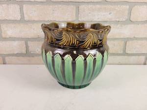 lot 373 image: Weller Blended Majolica Art Nouveau Pottery Brown Green Planter