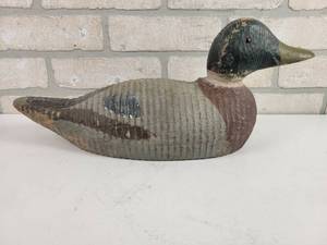 lot 376 image: Antique Wood Duck Decoy