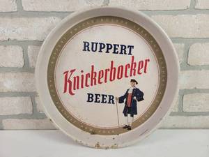 lot 388 image: Vintage Ruppert Knickerbocker Beer Tray