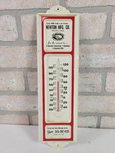 lot 413 image: Vintage Salesman Sample Metal Thermometer