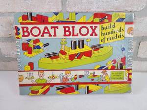 lot 420 image: BOAT BLOX boat building Blocks w Original Box