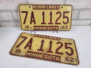 lot 422 image: 1962 Matched Pair of Minnesota License Plates