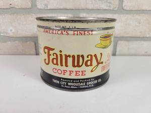 lot 441 image: Vintage Tin Fairway 1# Coffee Can