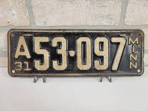 lot 474 image: 1931 Minnesota License Plate