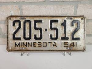 lot 468 image: 1941 Minnesota License Plate
