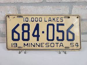 lot 467 image: 1954 Minnesota License Plate