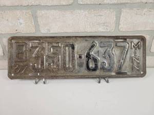 lot 465 image: 1937 Minnesota License Plate