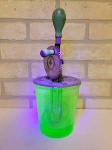 lot 477 image: 1930s D&B Uranium Glass 1 Quart Measuring Cup w Mixer