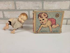 lot 489 image: 1940s MARX Jeepers The Little Creeper Wind-up Crawling Baby Toy in Original Box - WORKS
