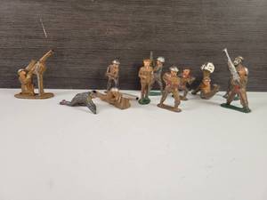 lot 503 image: (10) Vintage Lead Soldiers  (1) Auburn Soldier
